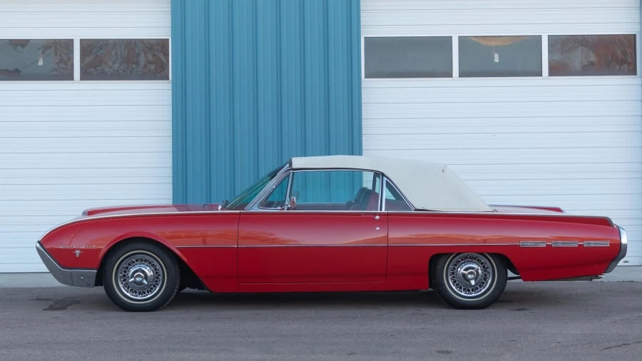 1962 Ford Thunderbird 3rd Gen - Image 2 of 12