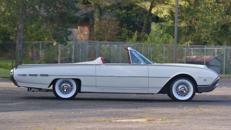 1962 Ford Thunderbird 3rd Gen - Image 2 of 24