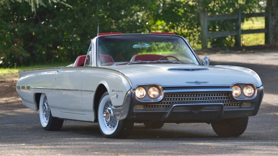1962 Ford Thunderbird 3rd Gen - Image 12 of 24