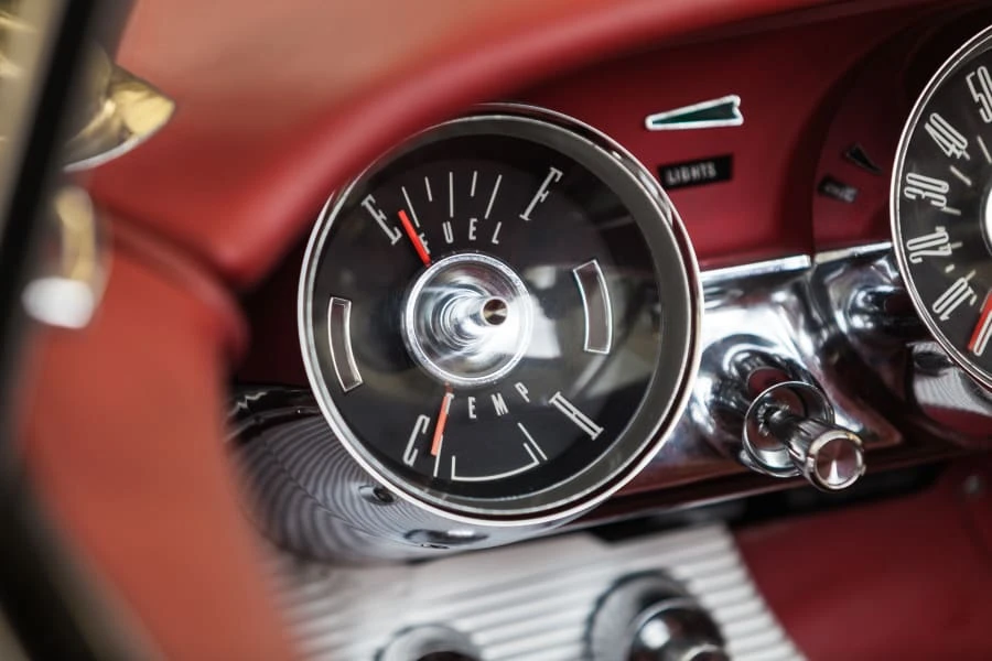 1962 Ford Thunderbird 3rd Gen - Image 28 of 31