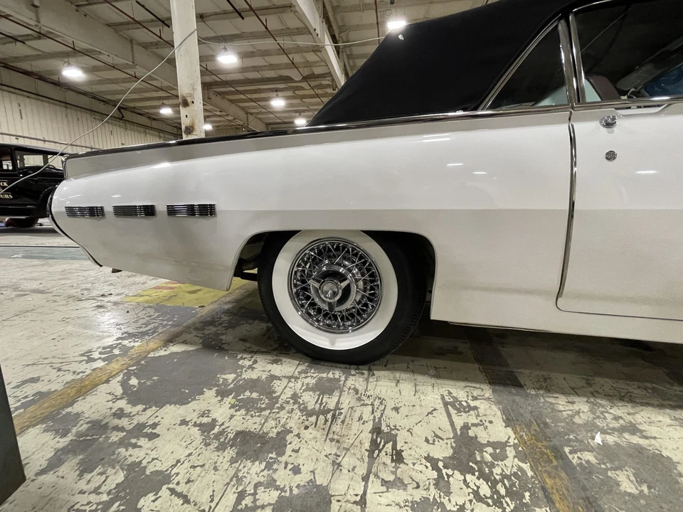 1962 Ford Thunderbird 2nd Gen - Image 26 of 31