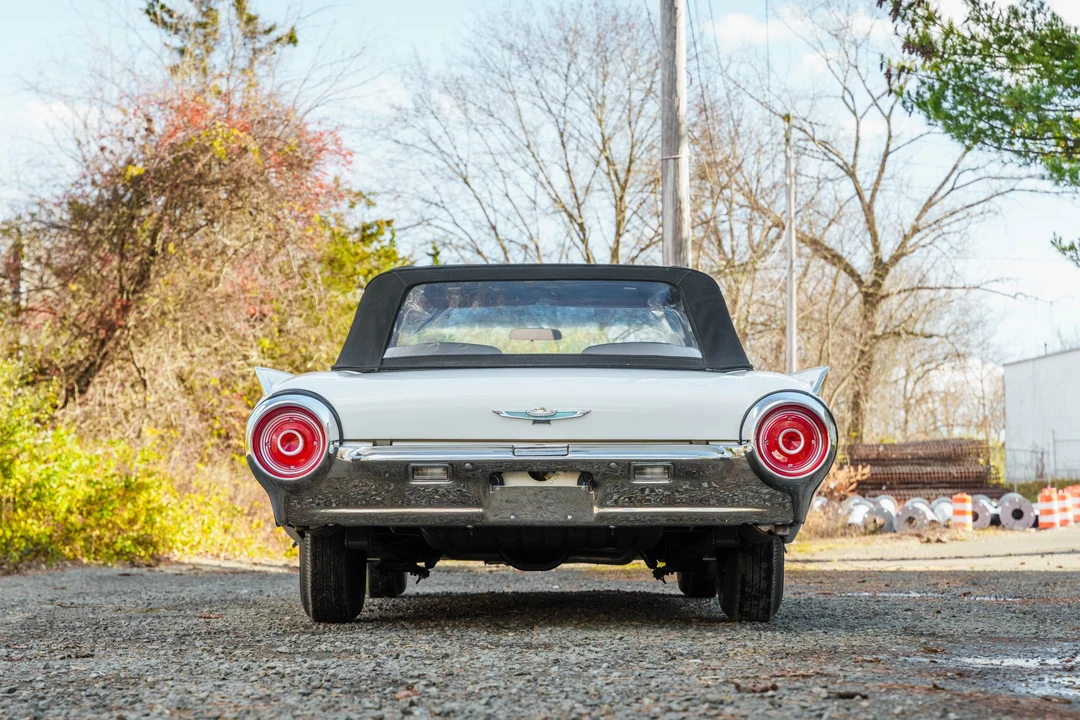 1962 Ford Thunderbird 2nd Gen - Image 15 of 31