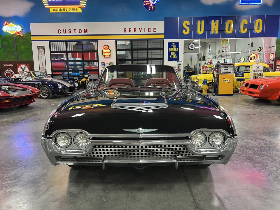 1962 Ford Thunderbird 3rd Gen - Image 2 of 31