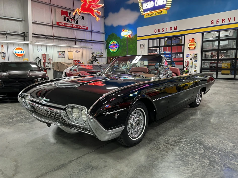 1962 Ford Thunderbird 3rd Gen - Image 3 of 31