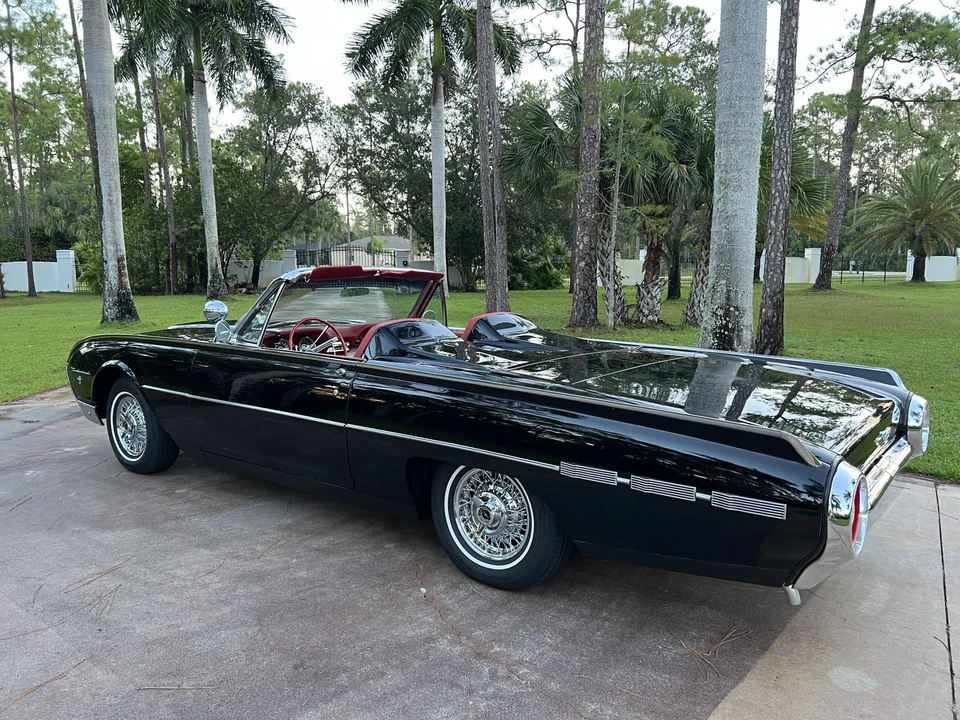 1962 Ford Thunderbird 3rd Gen - Image 15 of 31
