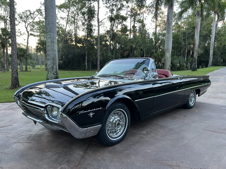 1962 Ford Thunderbird 3rd Gen - Image 13 of 31