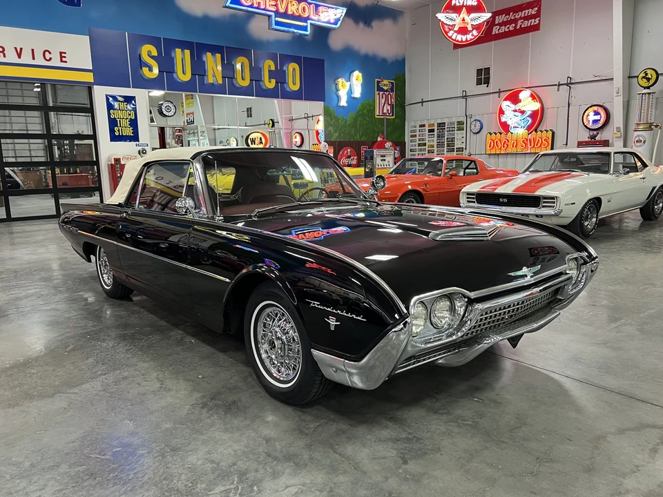 1962 Ford Thunderbird 3rd Gen - Image 10 of 31
