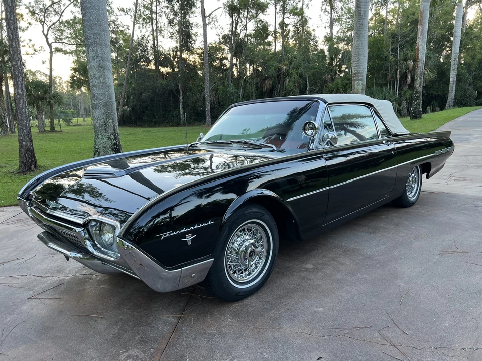 1962 Ford Thunderbird 3rd Gen - Image 23 of 31
