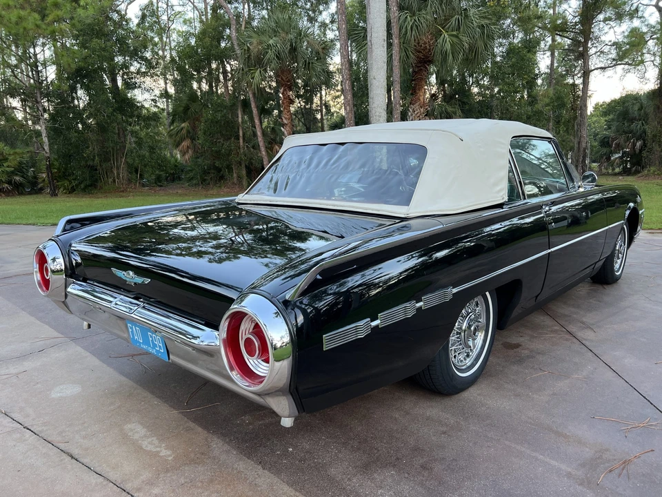 1962 Ford Thunderbird 3rd Gen - Image 27 of 31