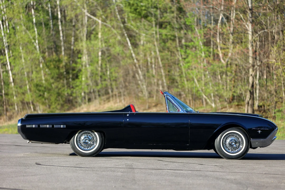 1962 Ford Thunderbird 3rd Gen - Image 13 of 31