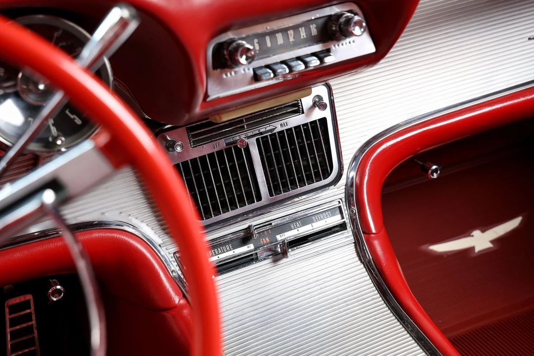 1962 Ford Thunderbird 3rd Gen - Image 27 of 31