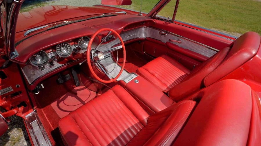 1962 Ford Thunderbird 3rd Gen - Image 4 of 12
