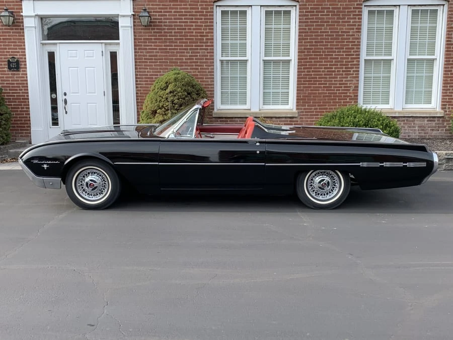 1962 Ford Thunderbird 3rd Gen - Image 2 of 15