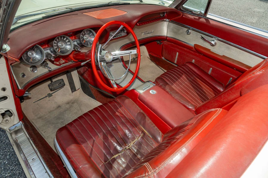 1962 Ford Thunderbird 3rd Gen - Image 16 of 31