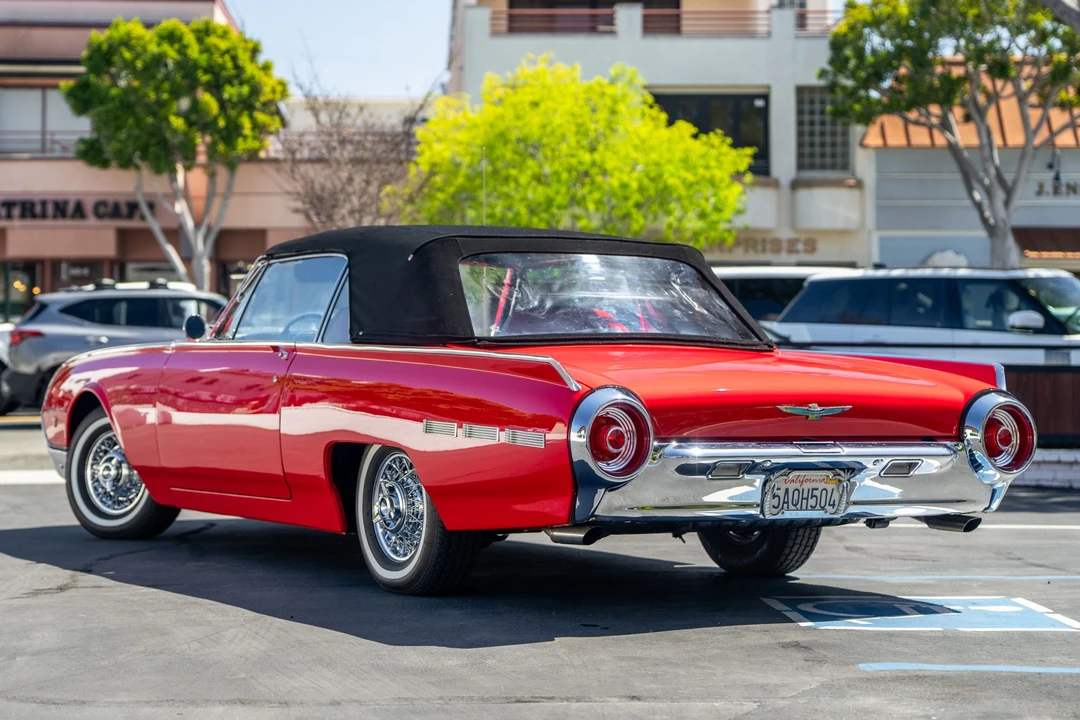 1962 Ford Thunderbird 3rd Gen - Image 14 of 31