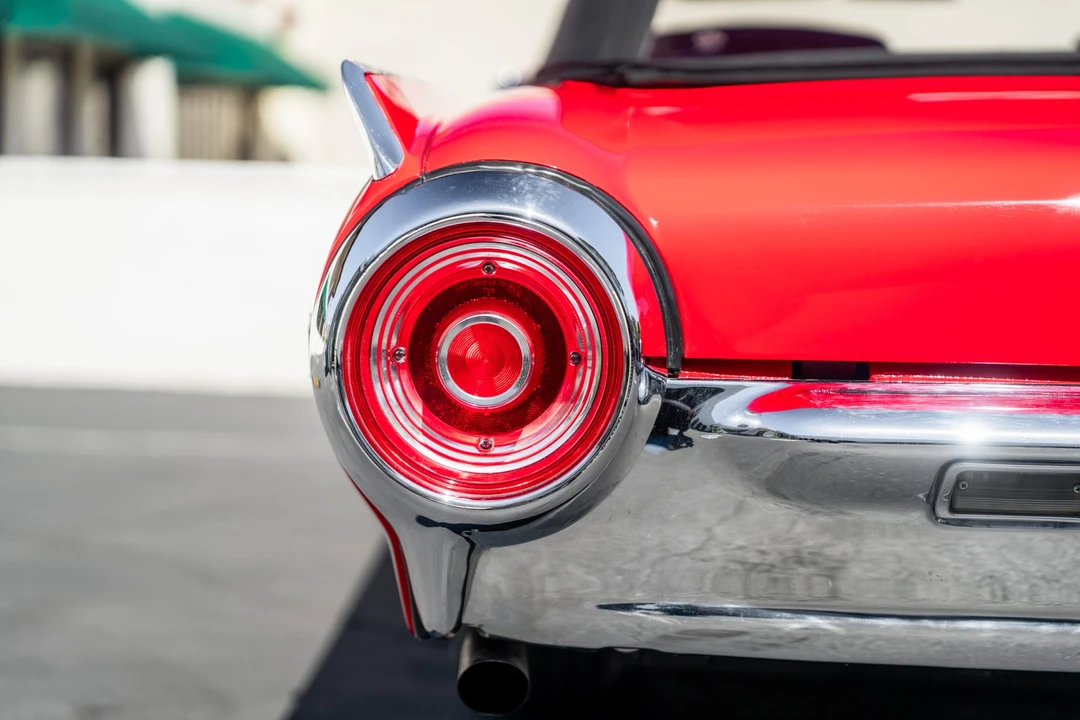 1962 Ford Thunderbird 3rd Gen - Image 28 of 31
