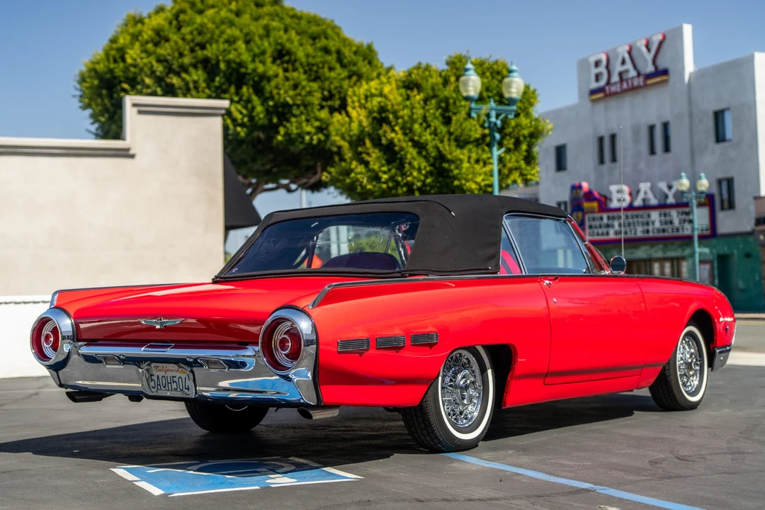 1962 Ford Thunderbird 3rd Gen - Image 16 of 31