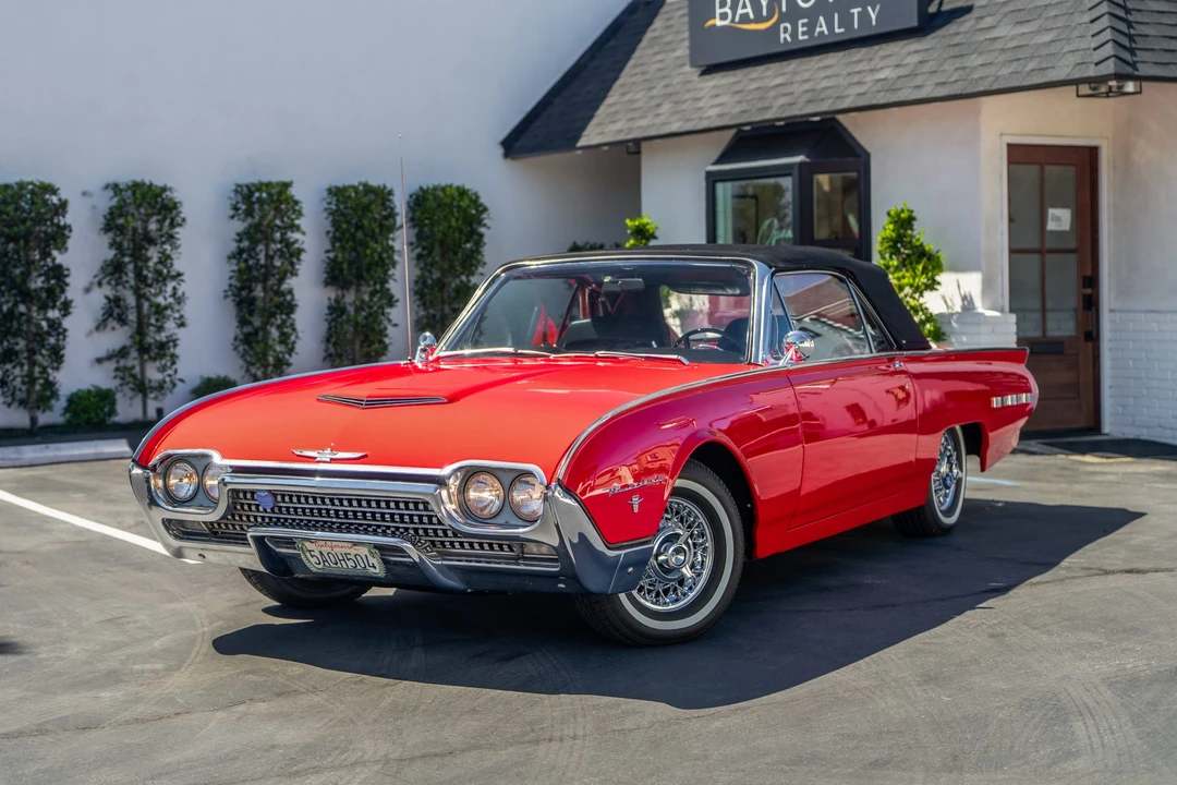 1962 Ford Thunderbird 3rd Gen - Image 12 of 31