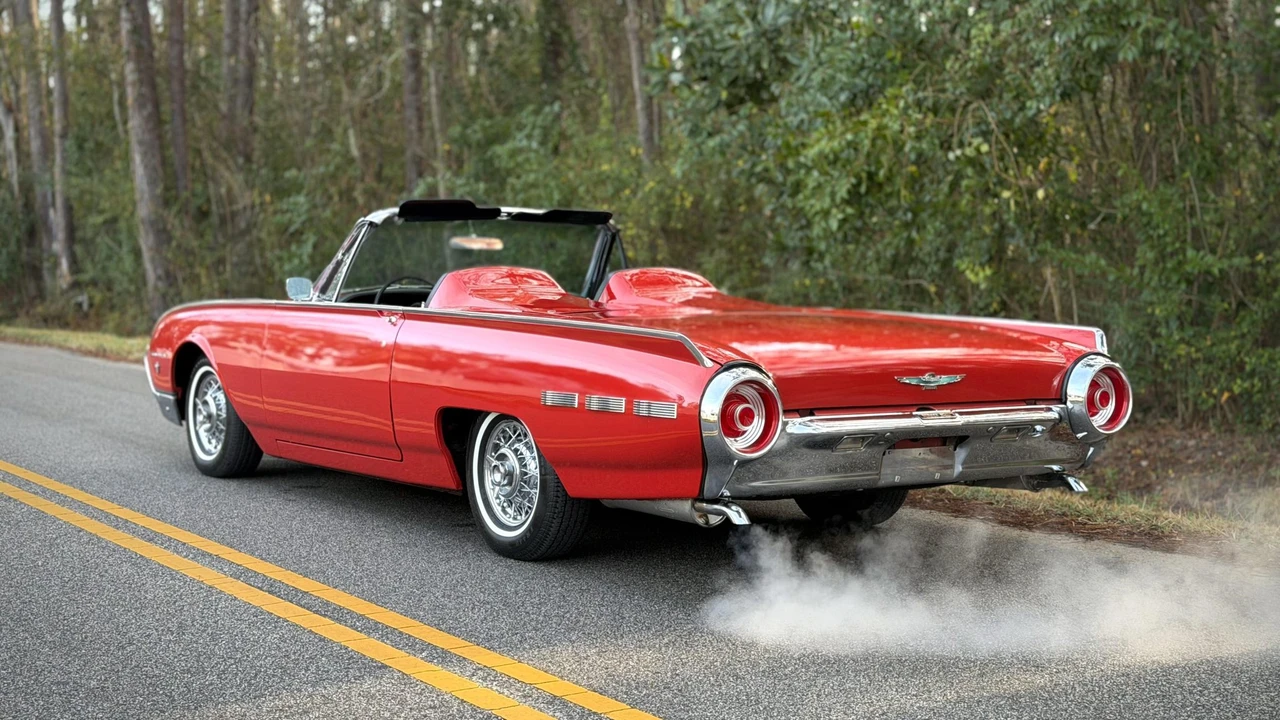 1962 Ford Thunderbird 2nd Gen - Image 18 of 31