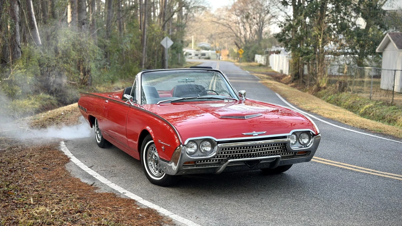 1962 Ford Thunderbird 2nd Gen - Image 10 of 31