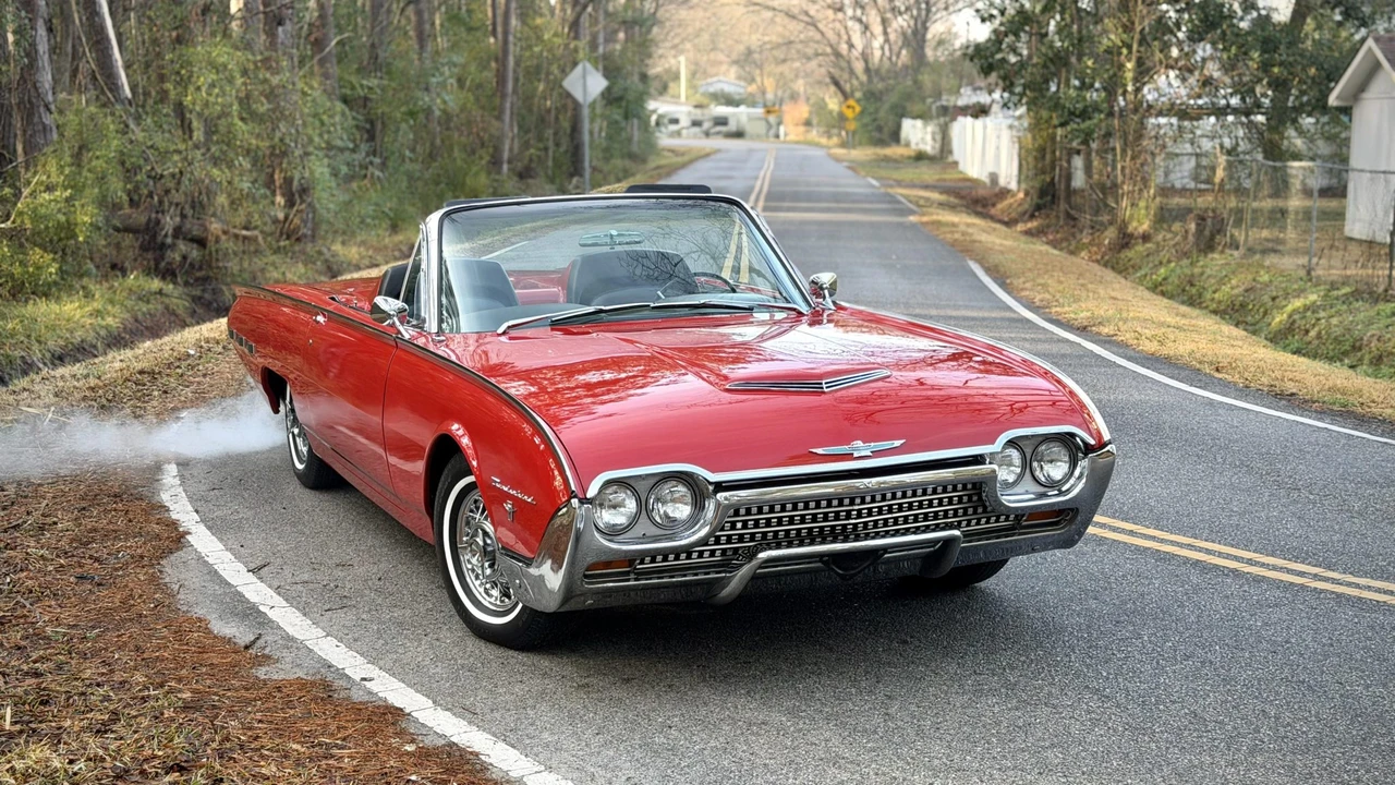 1962 Ford Thunderbird 2nd Gen - Image 11 of 31