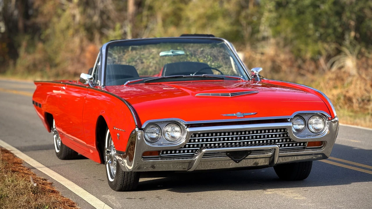 1962 Ford Thunderbird 2nd Gen - Image 9 of 31