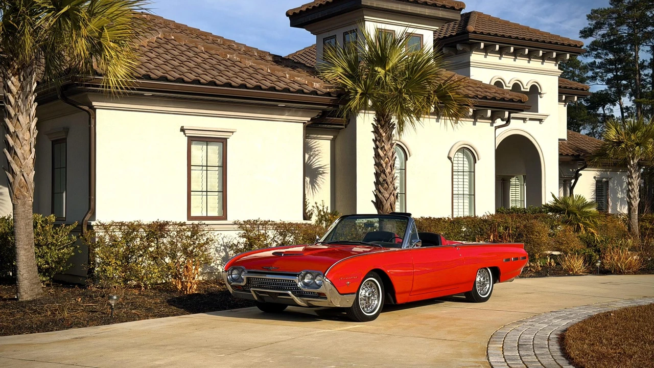 1962 Ford Thunderbird 2nd Gen - Image 26 of 31