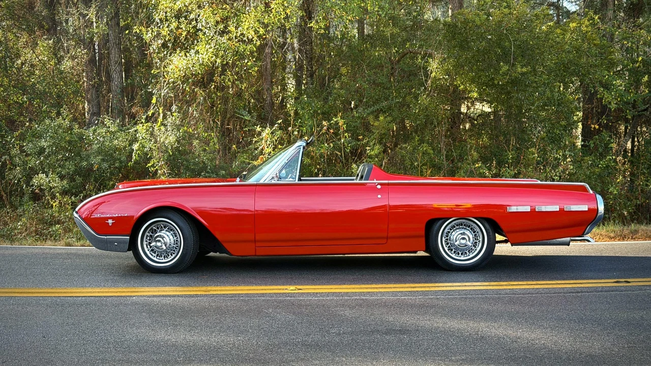 1962 Ford Thunderbird 2nd Gen - Image 24 of 31