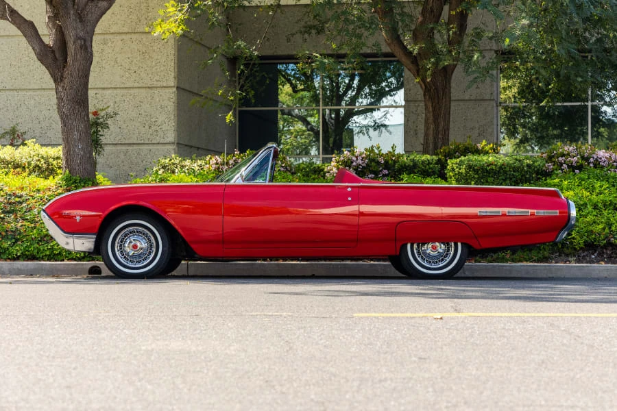 1962 Ford Thunderbird 3rd Gen - Image 2 of 22