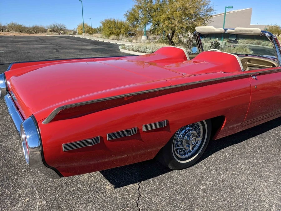 1962 Ford Thunderbird 3rd Gen - Image 29 of 31