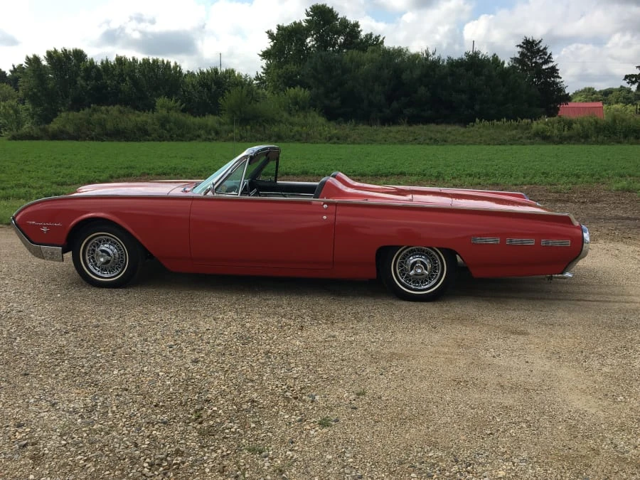 1962 Ford Thunderbird 3rd Gen - Image 2 of 12
