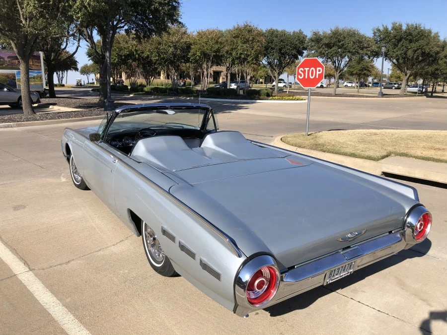 1962 Ford Thunderbird 3rd Gen - Image 2 of 15
