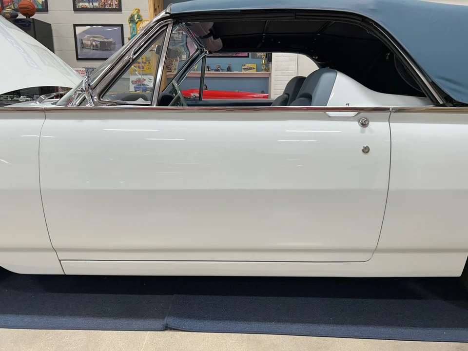 1962 Ford Thunderbird 3rd Gen - Image 26 of 31