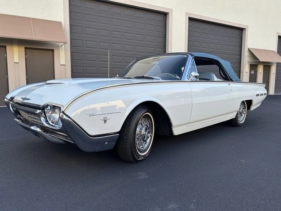 1962 Ford Thunderbird 3rd Gen - Image 9 of 31