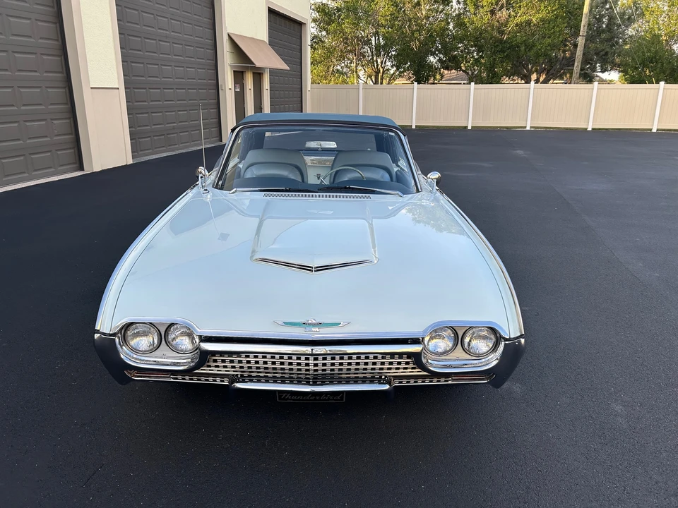 1962 Ford Thunderbird 3rd Gen - Image 18 of 31