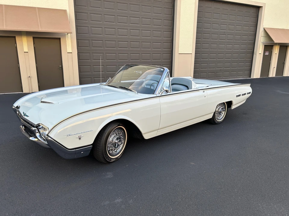 1962 Ford Thunderbird 3rd Gen - Image 2 of 31