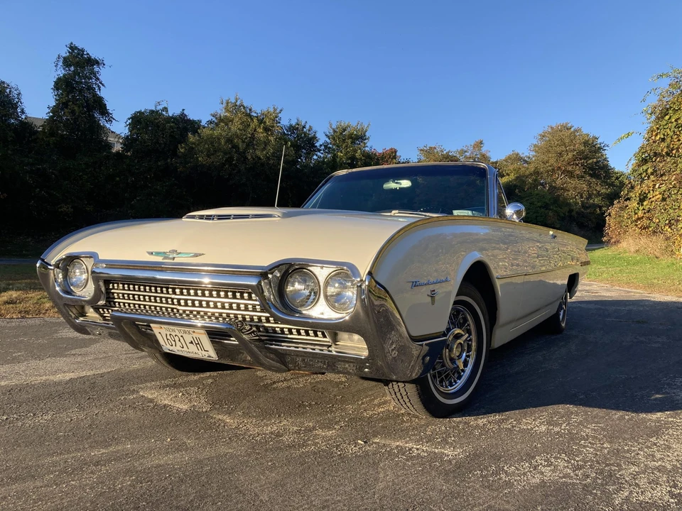 1962 Ford Thunderbird 3rd Gen - Image 3 of 31
