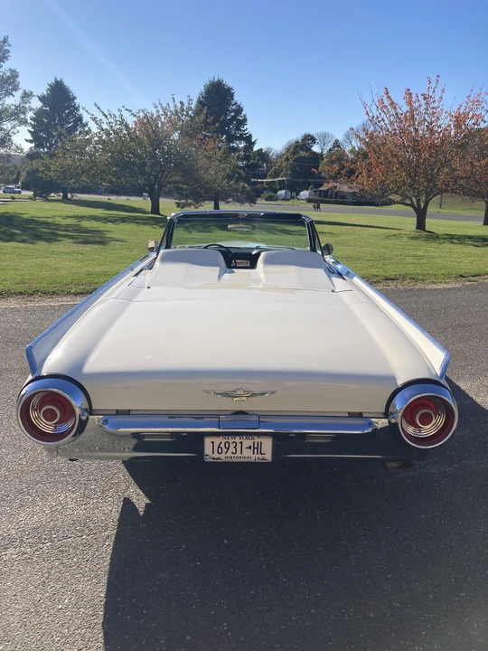 1962 Ford Thunderbird 3rd Gen - Image 8 of 31