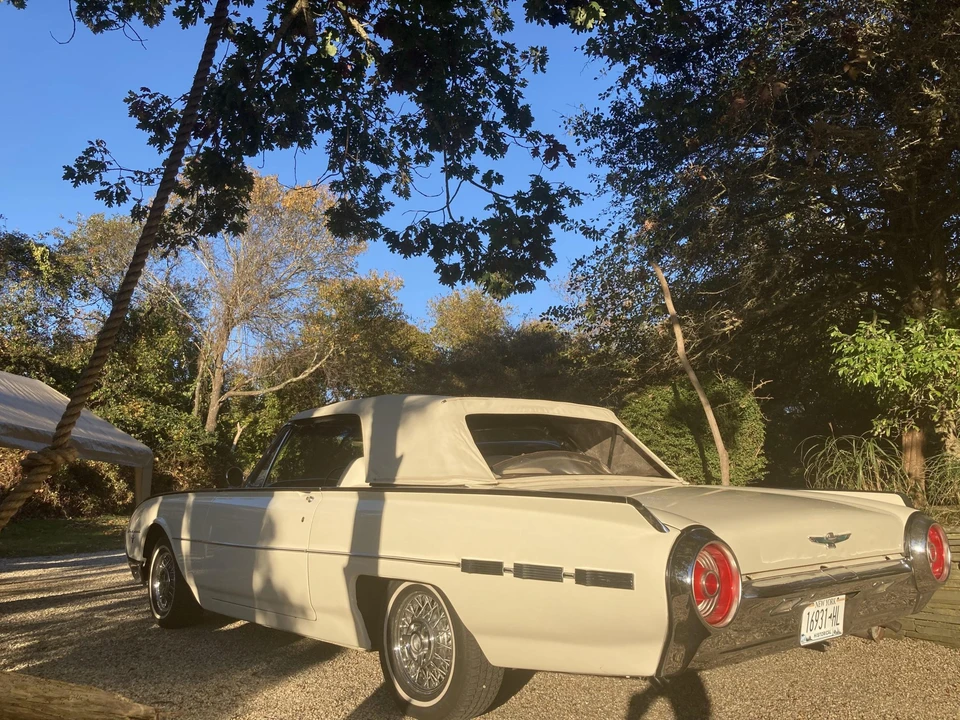 1962 Ford Thunderbird 3rd Gen - Image 26 of 31