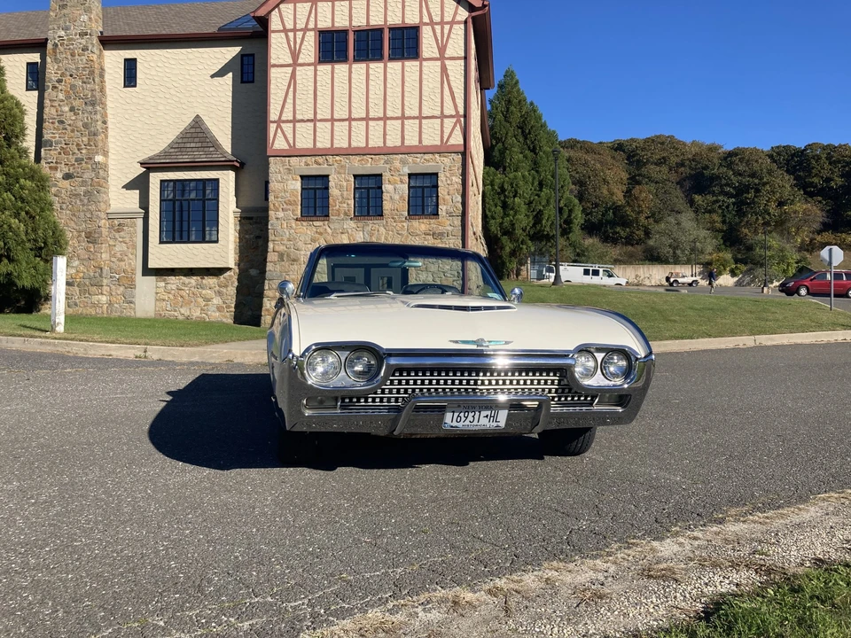 1962 Ford Thunderbird 3rd Gen - Image 16 of 31