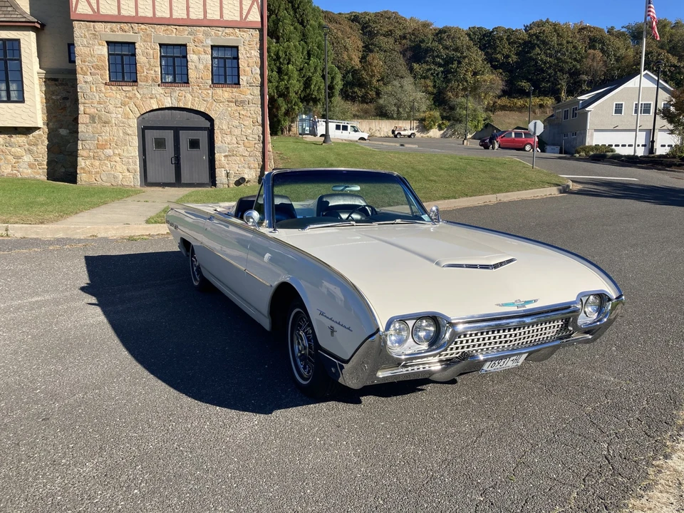 1962 Ford Thunderbird 3rd Gen - Image 15 of 31