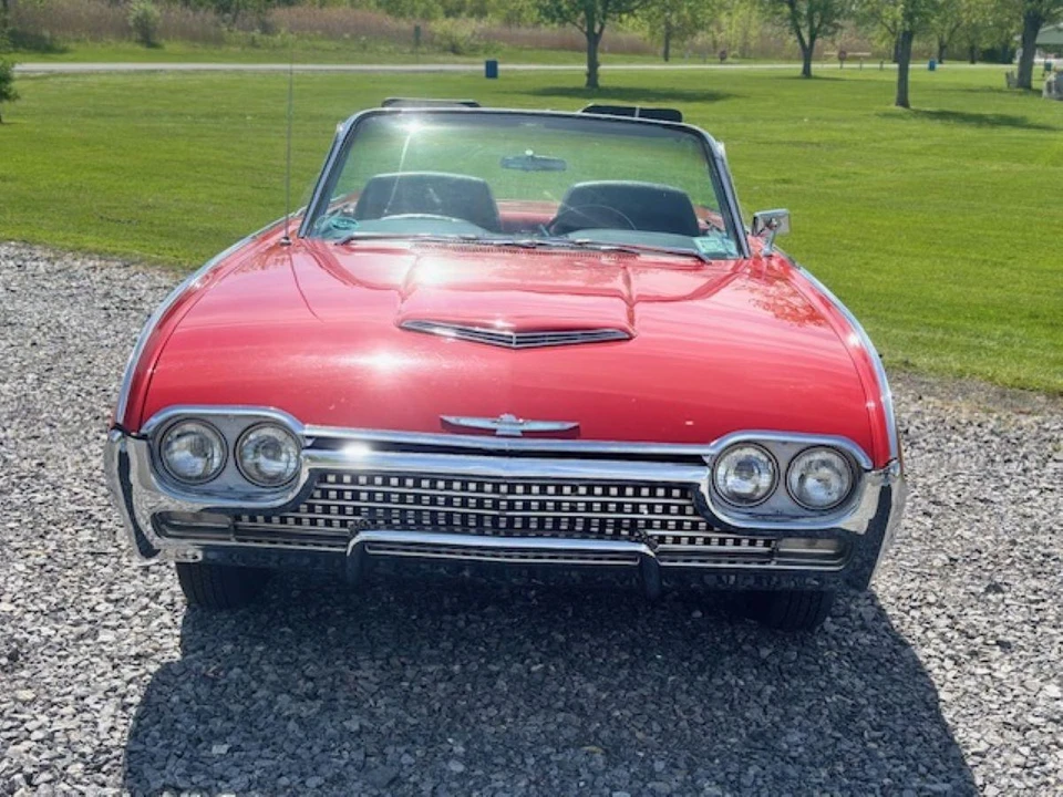 1962 Ford Thunderbird 3rd Gen - Image 2 of 31