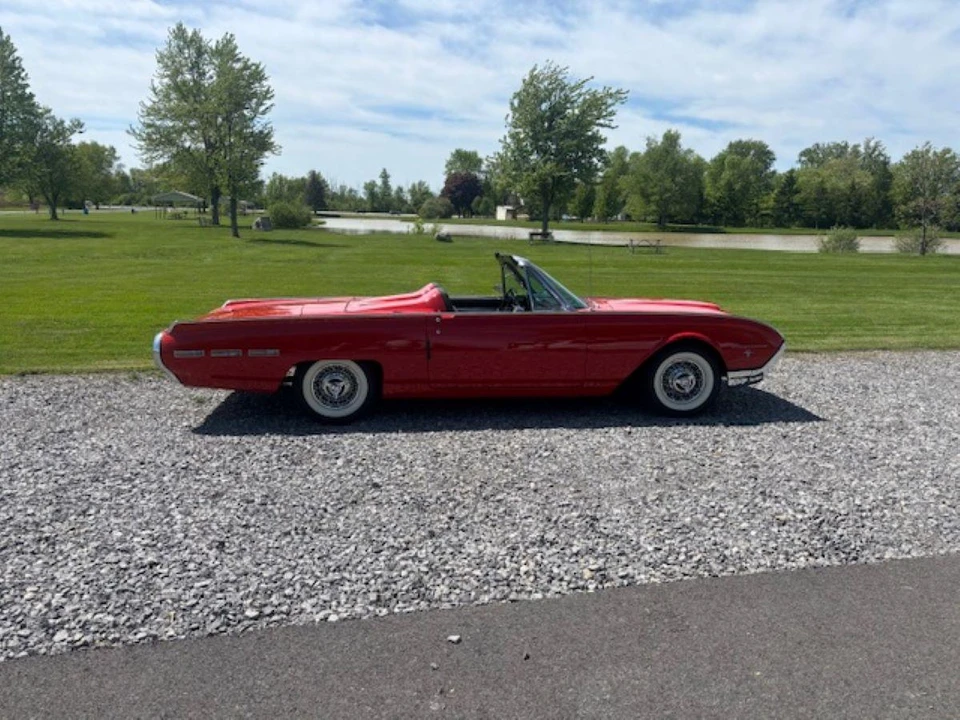 1962 Ford Thunderbird 3rd Gen - Image 7 of 31