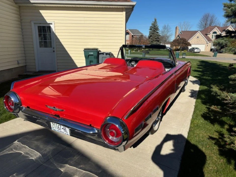 1962 Ford Thunderbird 3rd Gen - Image 14 of 31
