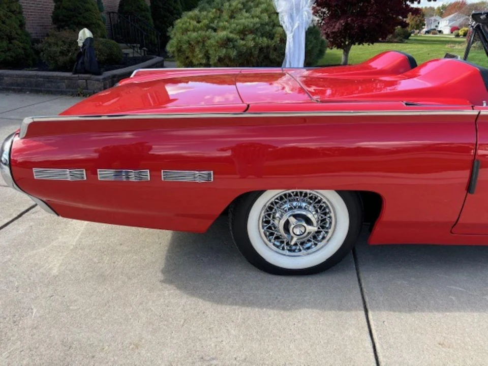 1962 Ford Thunderbird 3rd Gen - Image 22 of 31