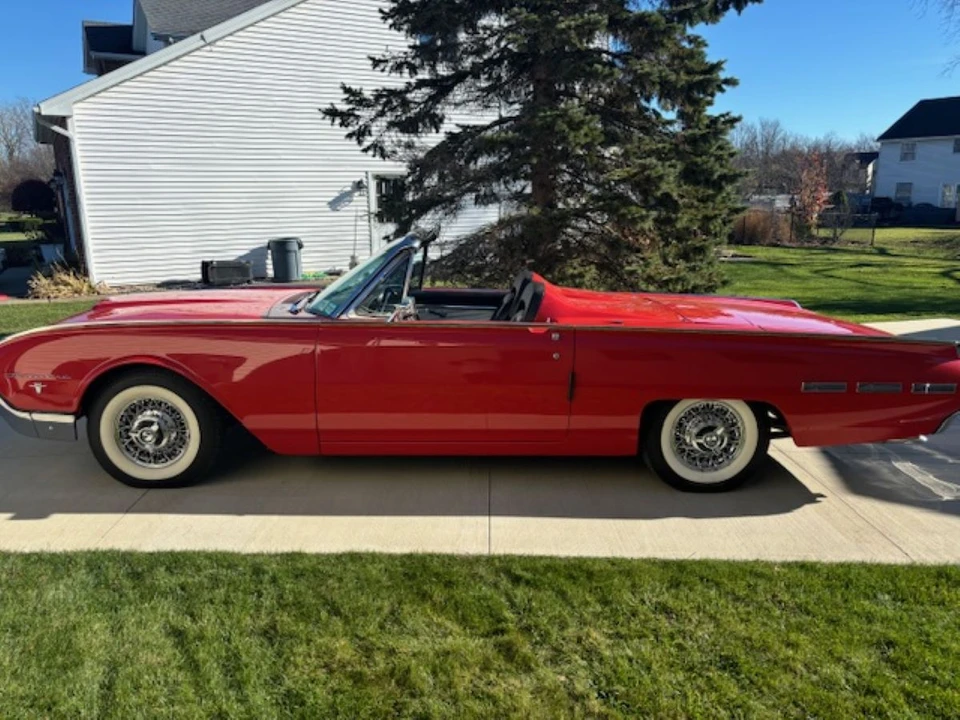 1962 Ford Thunderbird 3rd Gen - Image 11 of 31