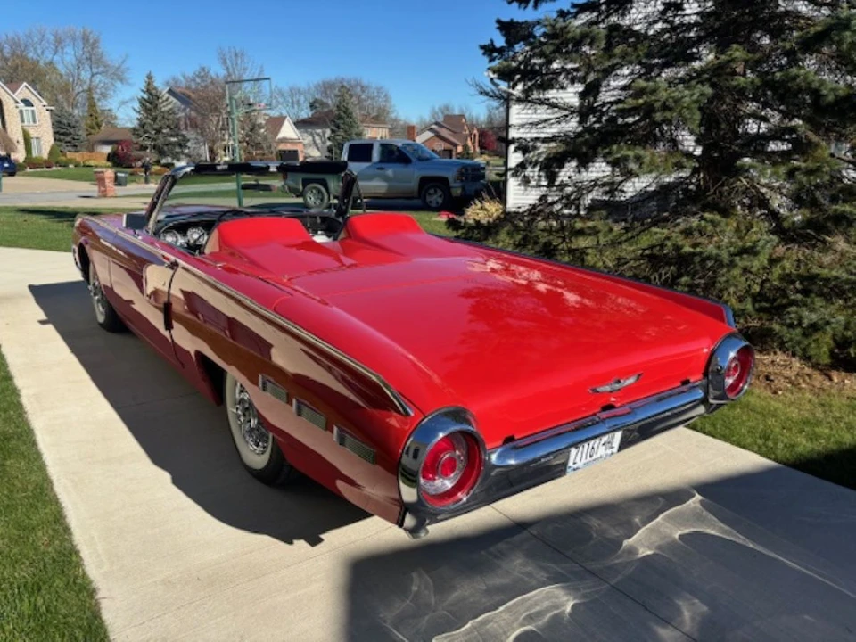 1962 Ford Thunderbird 3rd Gen - Image 12 of 31
