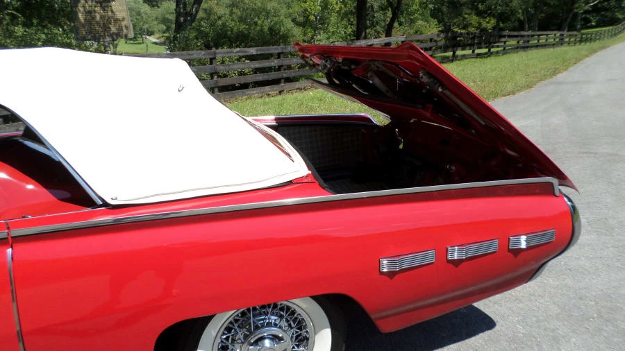 1962 Ford Thunderbird 3rd Gen - Image 15 of 17