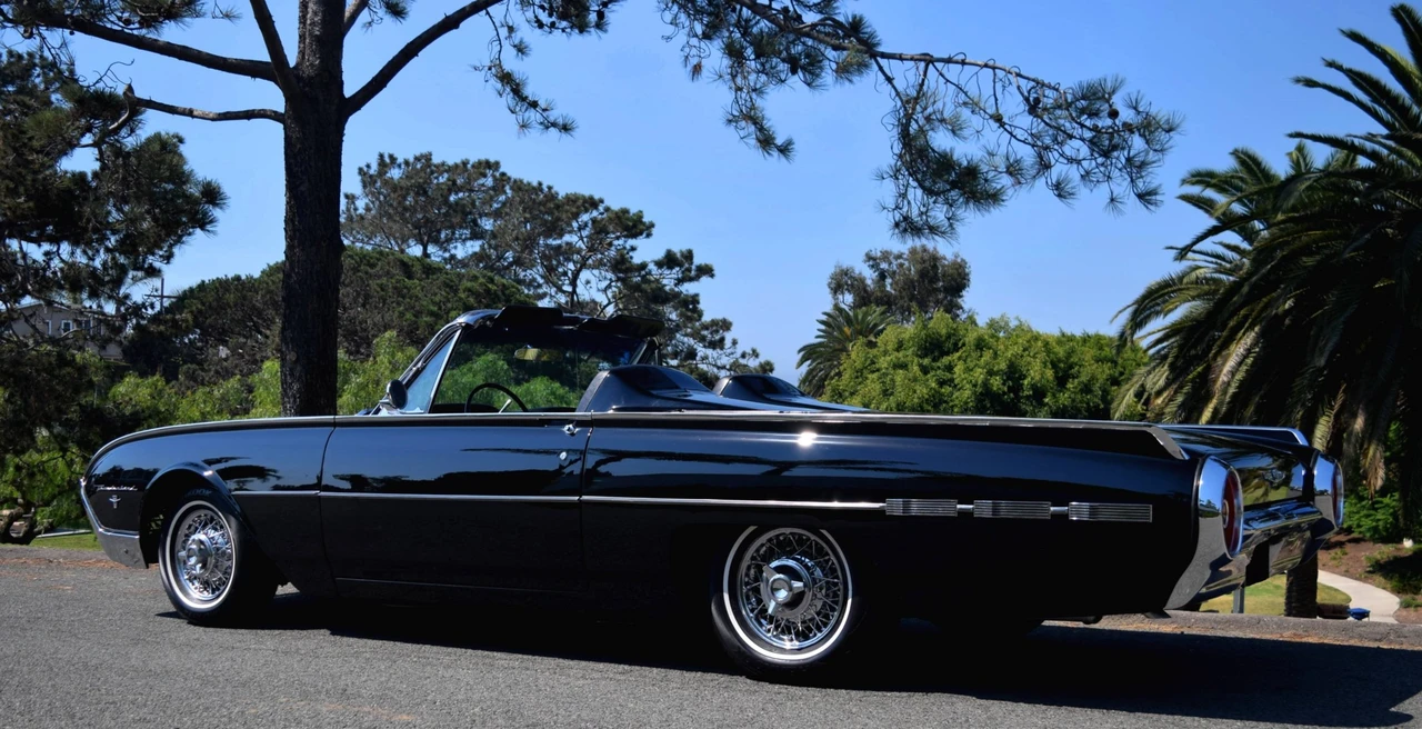 1962 Ford Thunderbird 3rd Gen - Image 9 of 31