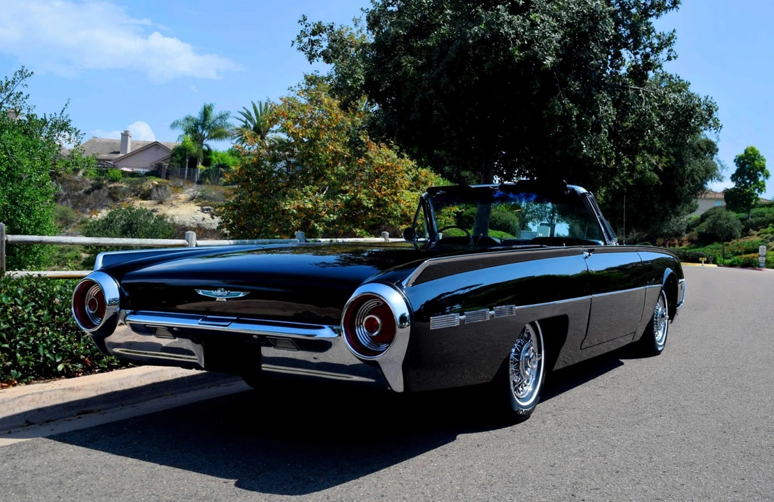 1962 Ford Thunderbird 3rd Gen - Image 15 of 31